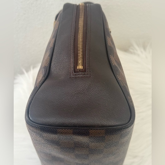 LOUIS VUITTON Brera Damier Ebene Handbag - Picture 6 of 12